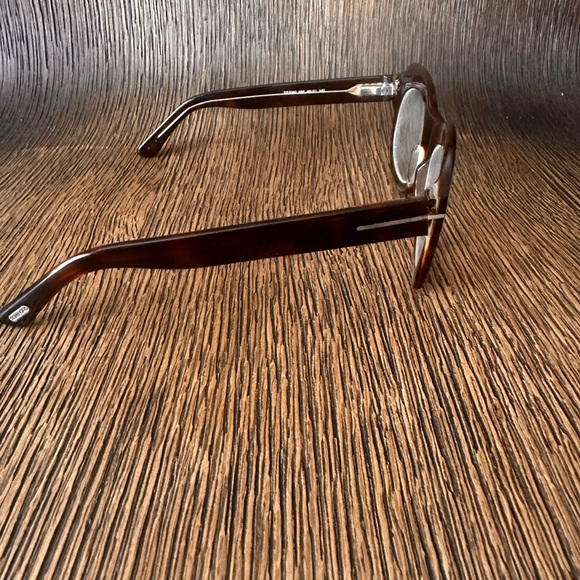 Tom Ford Eyeglasses and case. - Picture 6 of 6